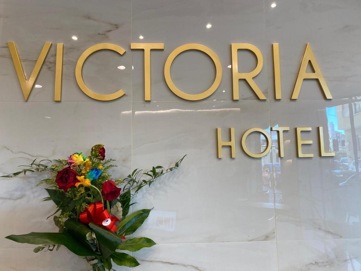 Hotel Victoria Cuneo Kültér fotó