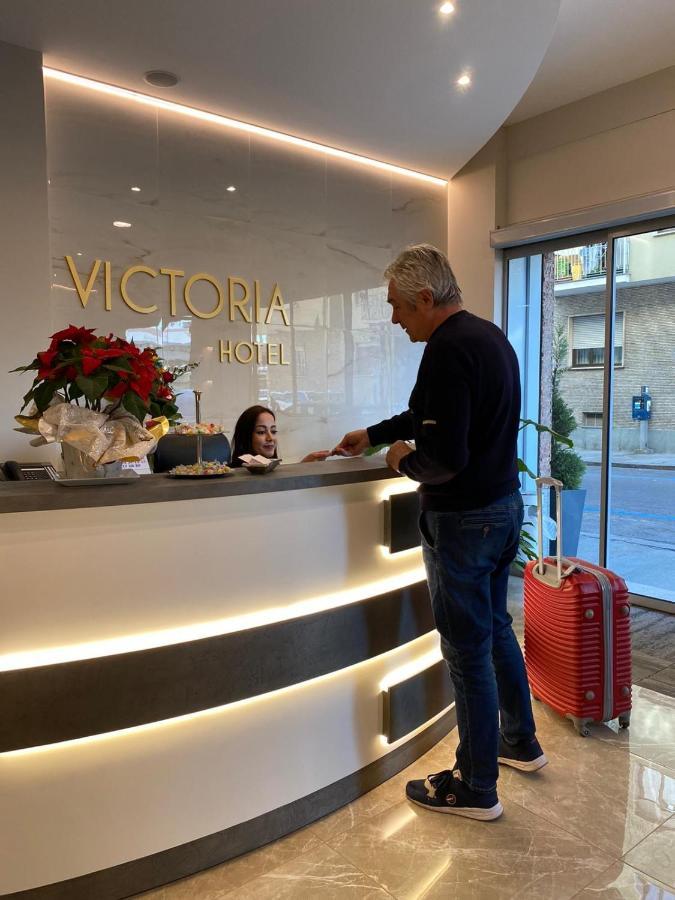 Hotel Victoria Cuneo Kültér fotó